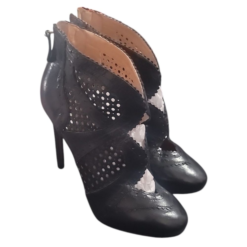 Nine West leather Lazer lace cut out ankle boots booties 6.5 black